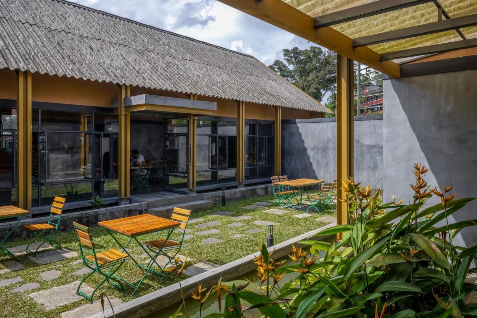 Misty Mountain Experience By Perfect Stays Pirmed Luaran gambar